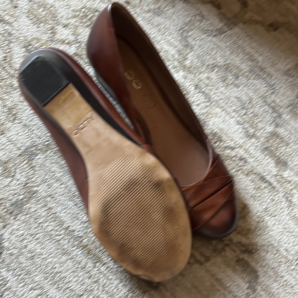 Aldo - Picture 3 of 7